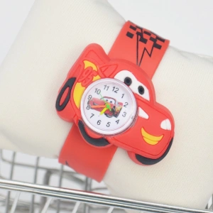 Kırmızı Erkek Çocuk Saati 2352