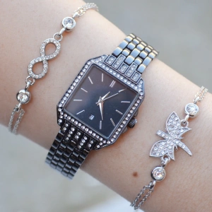 Siyah Metal Kordon Kadın Saat Kombini 2818