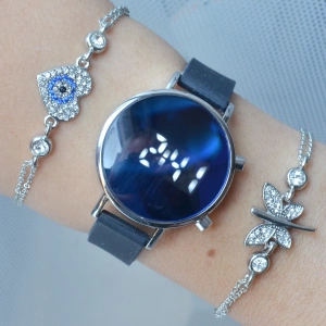 Siyah Silikon Kordon Dijital Kadın Saat Kombini 3280