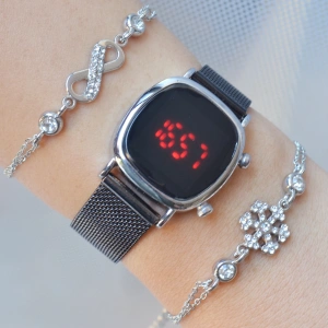 Siyah Hasır Kordon Dijital Kadın Saat Kombini 3305