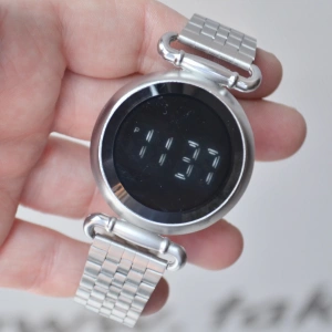 Silver Metal Kordon Dijital Erkek Saati 3510