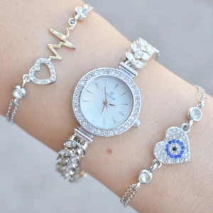 Silver Taşlı Metal Kordon Kadın Saat Kombini 3746