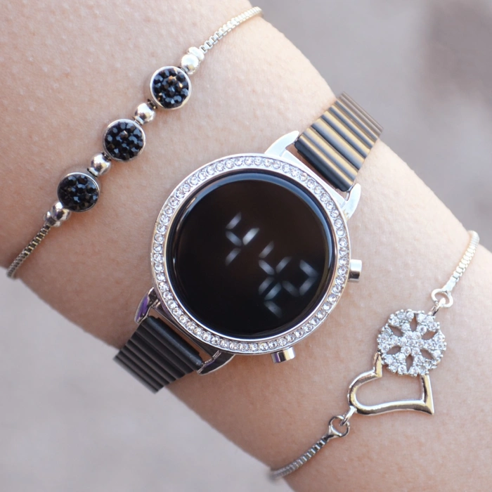 Siyah Metal Kordon Taşlı Dijital Kadın Saat Kombini 1231