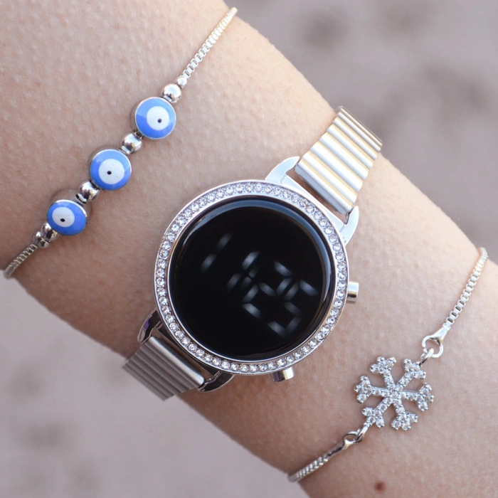 Silver Metal Kordon Taşlı Dijital Kadın Saat Kombini 1234