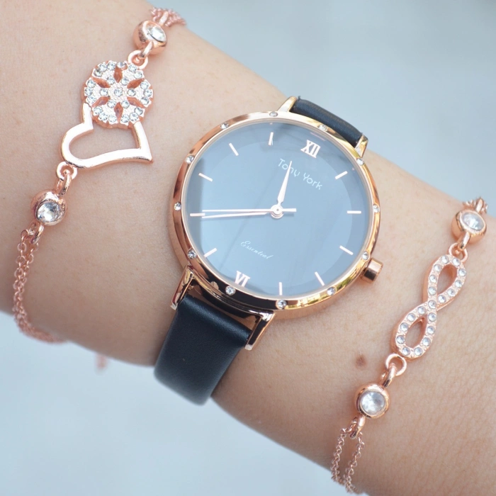 Siyah Deri Kordon Kadın Saat Kombini 1572