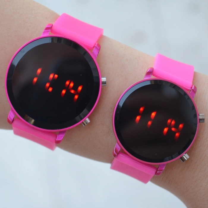 Koyu Pembe Silikon Kordon Dijital Çift Saat Kombini 1807
