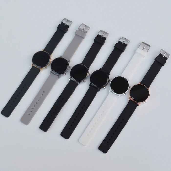 Siyah Silikon Kordon Dijital Kadın Saati 1828