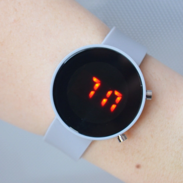 Gri Silikon Kordon Dijital Kadın Saati 1832