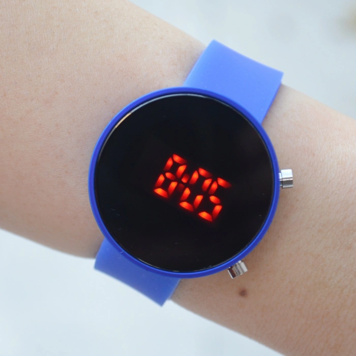 Koyu Mavi Silikon Kordon Dijital Kadın Saati 1841