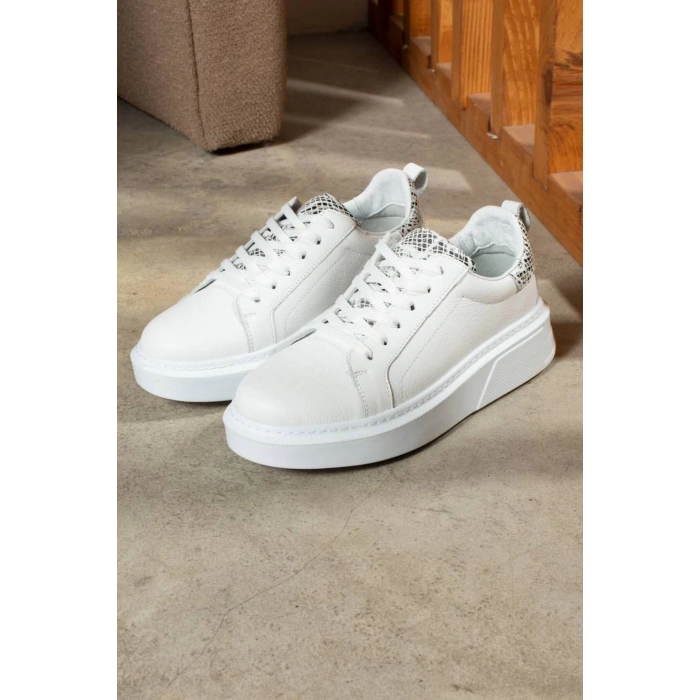 Hafif Taban Hakiki Deri Spor Ayakkabı