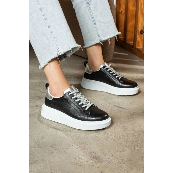 Hafif Taban Hakiki Deri Spor Ayakkabı