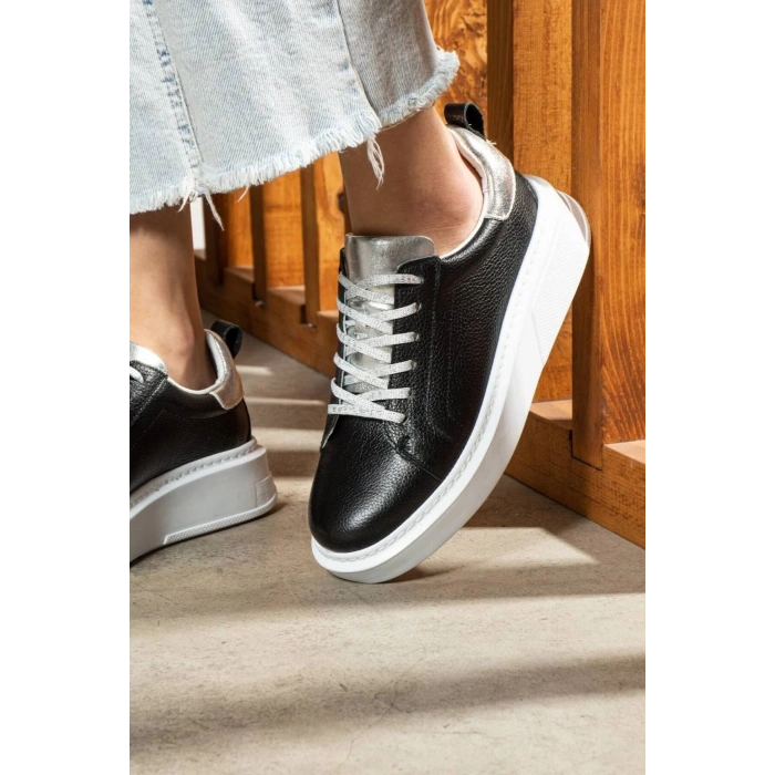 Hafif Taban Hakiki Deri Spor Ayakkabı