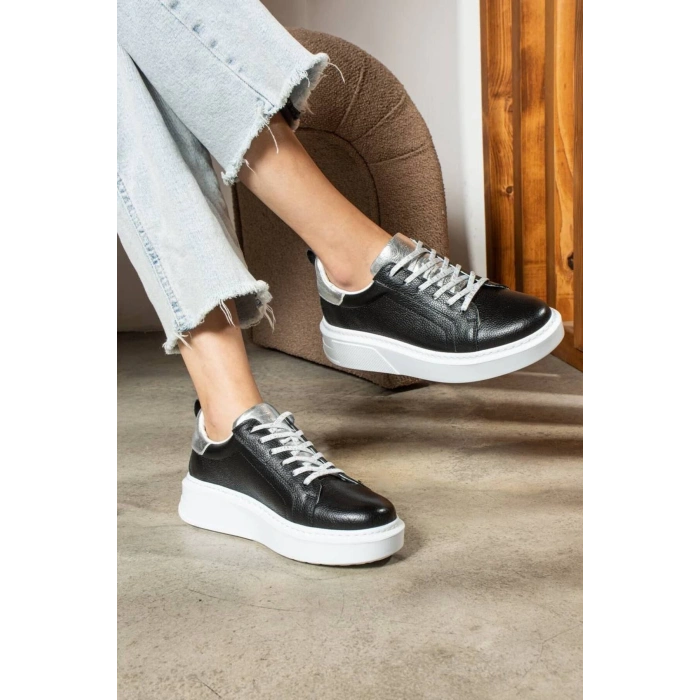 Hafif Taban Hakiki Deri Spor Ayakkabı