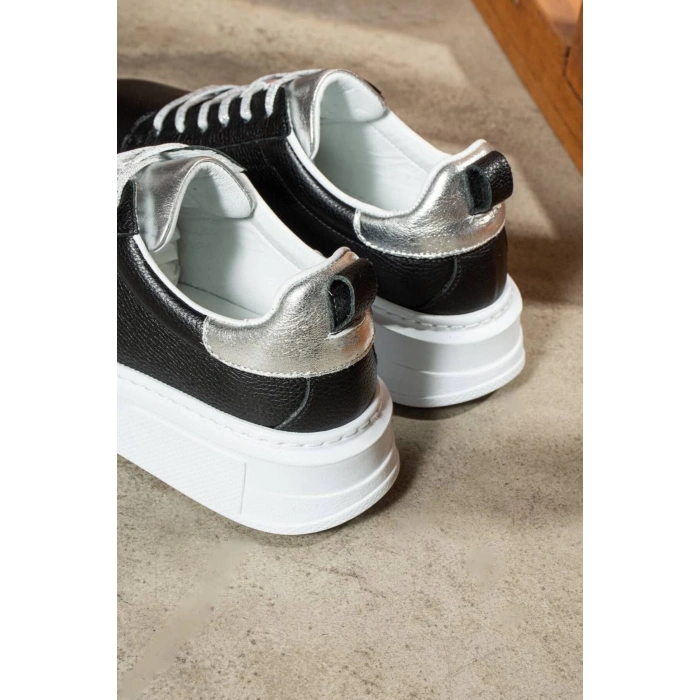 Hafif Taban Hakiki Deri Spor Ayakkabı