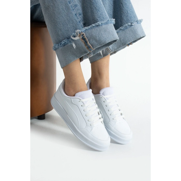 Kadın Rahat Kalıp Spor Ayakkabı