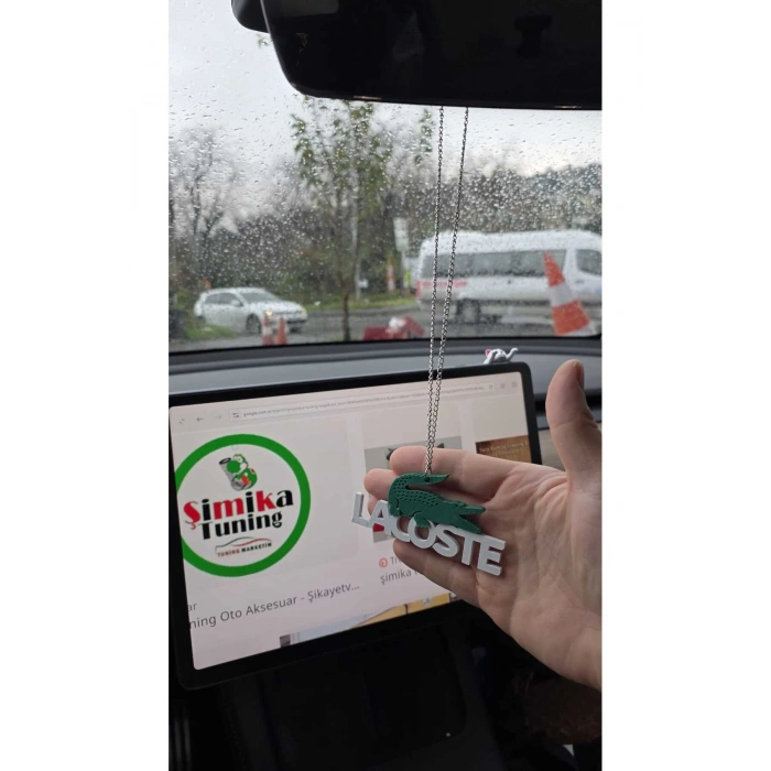 ÜNİVERSAL DİKİZ AYNASI SÜSÜ ZİNCİRLİ lacoste