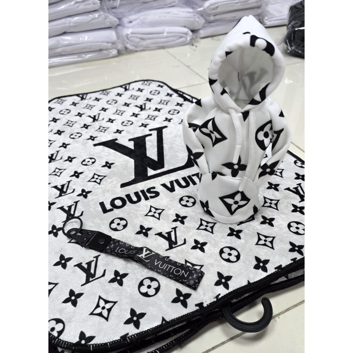 LV XL BEYAZ - SİYAH DEKOR OTO HALI PASPAS 4 PARÇA ÖN ARKA TAKIM VE VİTES POLARI(KUMAŞ ANAHTARLIK HEDİYELİ)