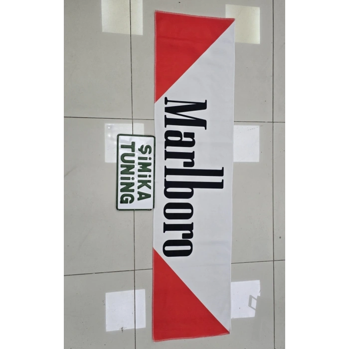 MARLBORO KUMAŞ OTOMOBİL TORPİDO HAVLUSU GÖĞÜS HALISI ÜNİVERSAL YIKANABİLİR HER ARACA UYUMLU (ANAHTARLIK HEDİYELİ)