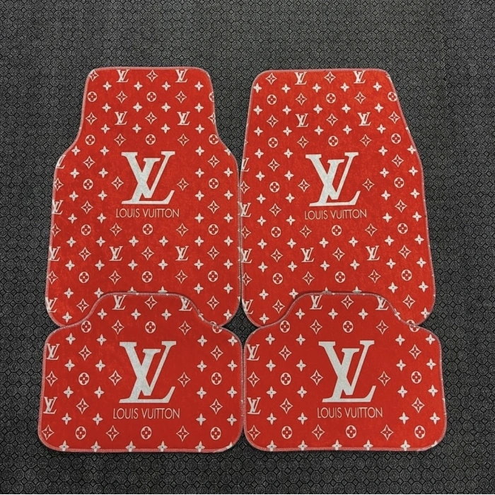 LV KIRMIZI OTOMOBİL DEKOR OTO HALI PASPAS ÜNİVERSAL YIKANABİLİR HER ARACA UYUMLU (KANCALI KUMAŞ ANAHTARLIK HEDİYELİ)