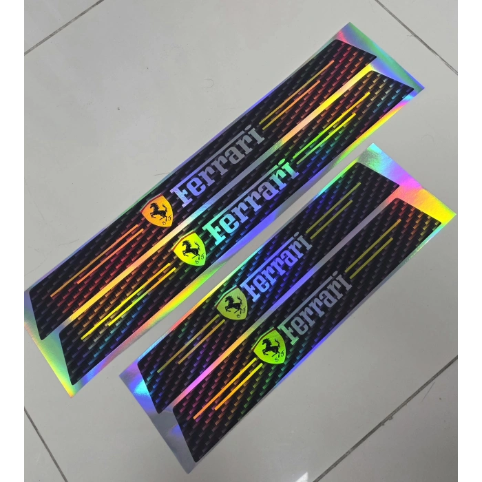 FERRARI Araç Kapı Eşiği Sticker 4 Parça Set – Hologram Karbon Desen 2 Ön 2 Arka – 50 cm / 35 cm