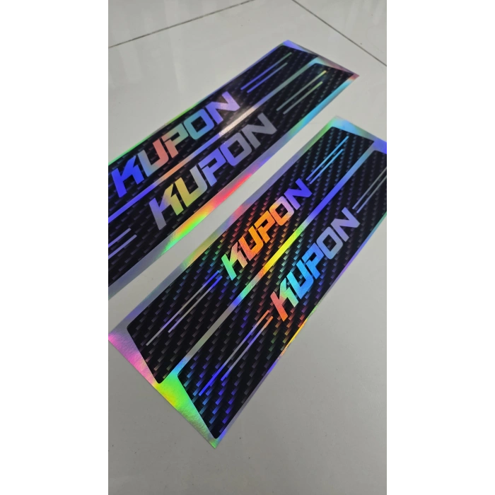 KUPON Araç Kapı Eşiği Sticker 4 Parça Set – Hologram Karbon Desen 2 Ön 2 Arka – 50 cm / 35 cm