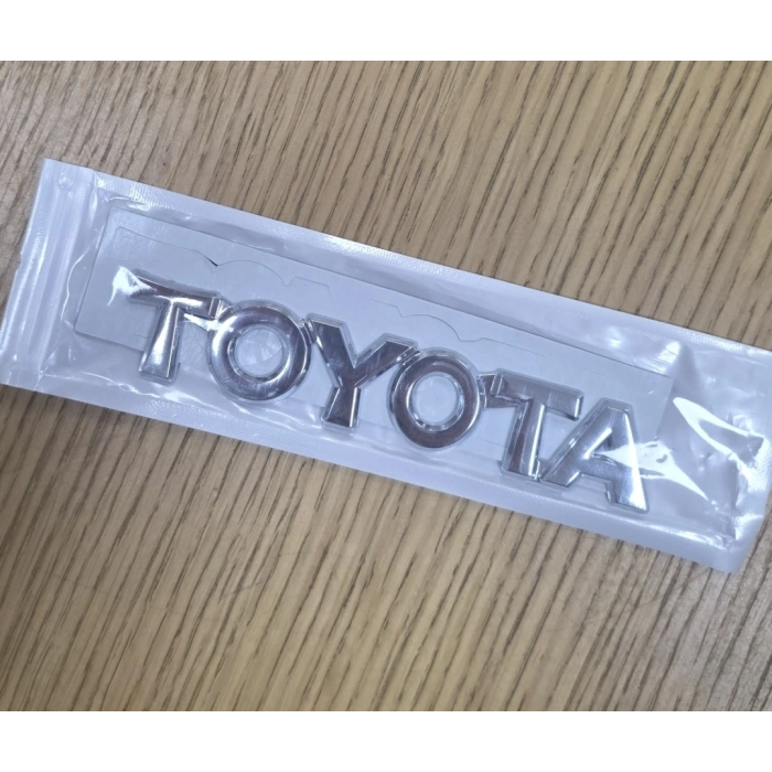 Toyota Krom Metal Bagaj Arması – Parlak 3D Logo