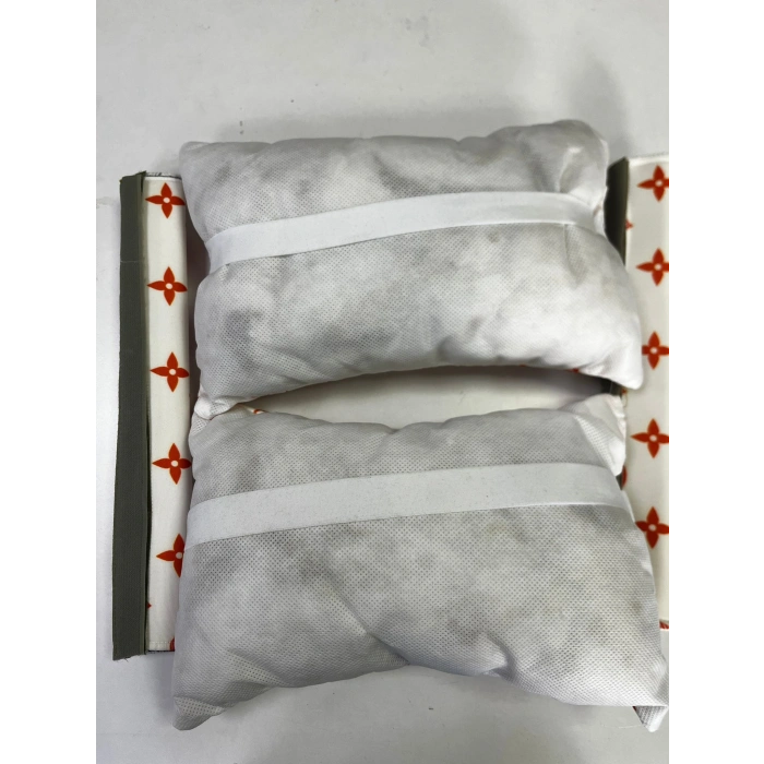 TURUNCU YAZILI BEYAZ  İKİLİ YASTIK VE KEMER KILIFI SETİ