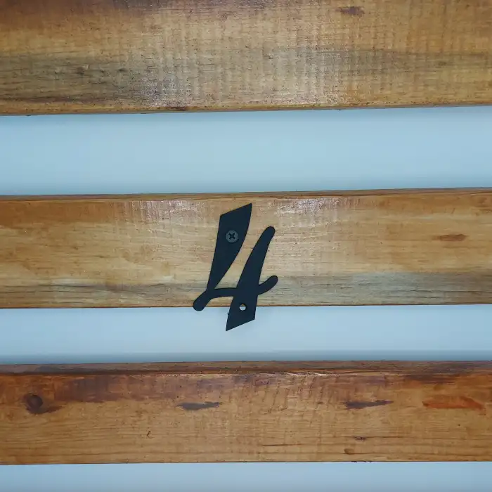 4 Numara - Dekoratif Texture Mat Siyah Ferforje Demir Kapı Numarası 4 No - Bina Kapısı, Ahşap Panjur Kapı, Daire Kapısı, Bahçe Kapısı Metal Vidalı Kapı Numarası