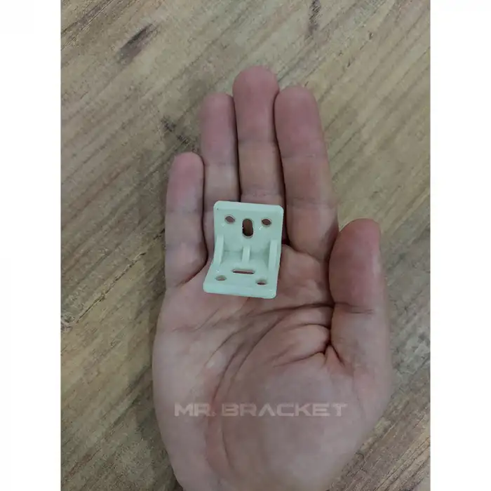 Toptan 200 ad. - 30x25x25mm Plastik L Gönye Köşebent Siyah - Köşe Birleştirme Bağlantı Aparatı