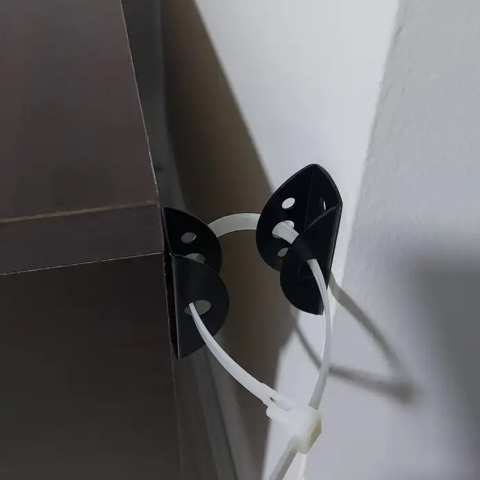 Ayarlı Klipsli Deprem Dolap Sabitleme Aparatı Seti - Mobilya Portmanto Duvar Sabitleyici Aparat