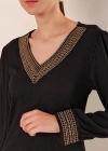 0466 Nakışlı V Yaka Örme Bluz  Siyah