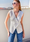 916 Düğme Detaylı Örme Yelek  Beyaz