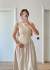 Arkası Kanatlı Uzun Elbise Bej