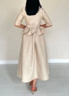 Bej İnce Kemerli Fırfırlı Ceket Ve Büzgülü Etek Takım