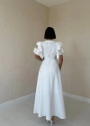 Beyaz Kolları Volanlı Kemerli Elbise