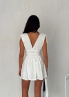 Derin V Yaka Etek Görünümlü Şortlu Elbise Drapeli ini Yazlık  Beyaz