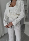 JAKARLI BLUZU TASARI DETAYLI CEKETPANTOLONBLUZ 3 LÜ TAKI  Beyaz