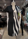 Kadın Dalgıç Kumaş Kısa Kollu V Yaka Tek Taraf Zebra Desen Elbise
