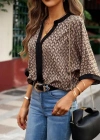 Kadın Kısa Kollu önden şerit Detaylı Desenli Sandy Bluz