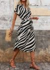 Kadın Kısa Kollu V Hakim Yakalı Zebra Desenli Midi Süprem Elbise