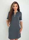 Kadın Kısa Kollu Yakadan Fermuarlı Cepli Yandan Yırtmaçlı Viskon Elbise