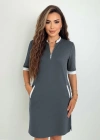 Kadın Kısa Kollu Yakadan Fermuarlı Cepli Yandan Yırtmaçlı Viskon Elbise