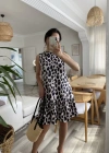 Kadın Kolsuz Sırttan Bağlamalı Fırfırlı Leopar Desenli Süprem Elbise
