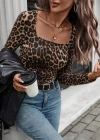 Kadın Uzun Kollu Kare Yakalı Leopar Desenli Dalgıç Bluz