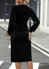 Kadın Uzun Kollu Kruvaze Yaka Yanlardan Büzgü Detaylı Yırtmaçlı Kadife Elbise