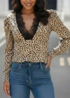 Kadın Uzun Kollu önden Derin Dantel Yaka Leopar Desenli Dalgıç Bluz