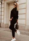 Kadın Uzun Kollu Tek Omuzu Açık Kadife Takım
