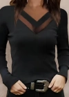 Kadın Uzun Kollu V Yakalı Tül Göğüs Dekolte Detaylı Viskon Bluz