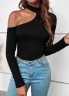 Kadın Uzun Kollu Yarım Balıkçı Yaka Omuzu Açık Kaşkorse Bluz