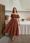 Kahverengi Omzu Lastikli Brode Elbise